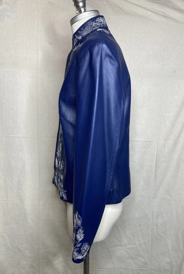 Chaqueta de cuero con cremallera 3/4 St. John Collection azul marino talla 10 Foto 4 de 4