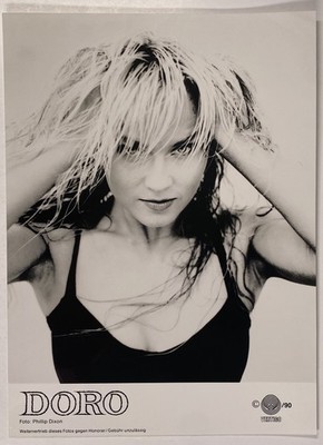 Doro Original Vintage Photo Black And White Vertigo Press Promotional Circa 1990