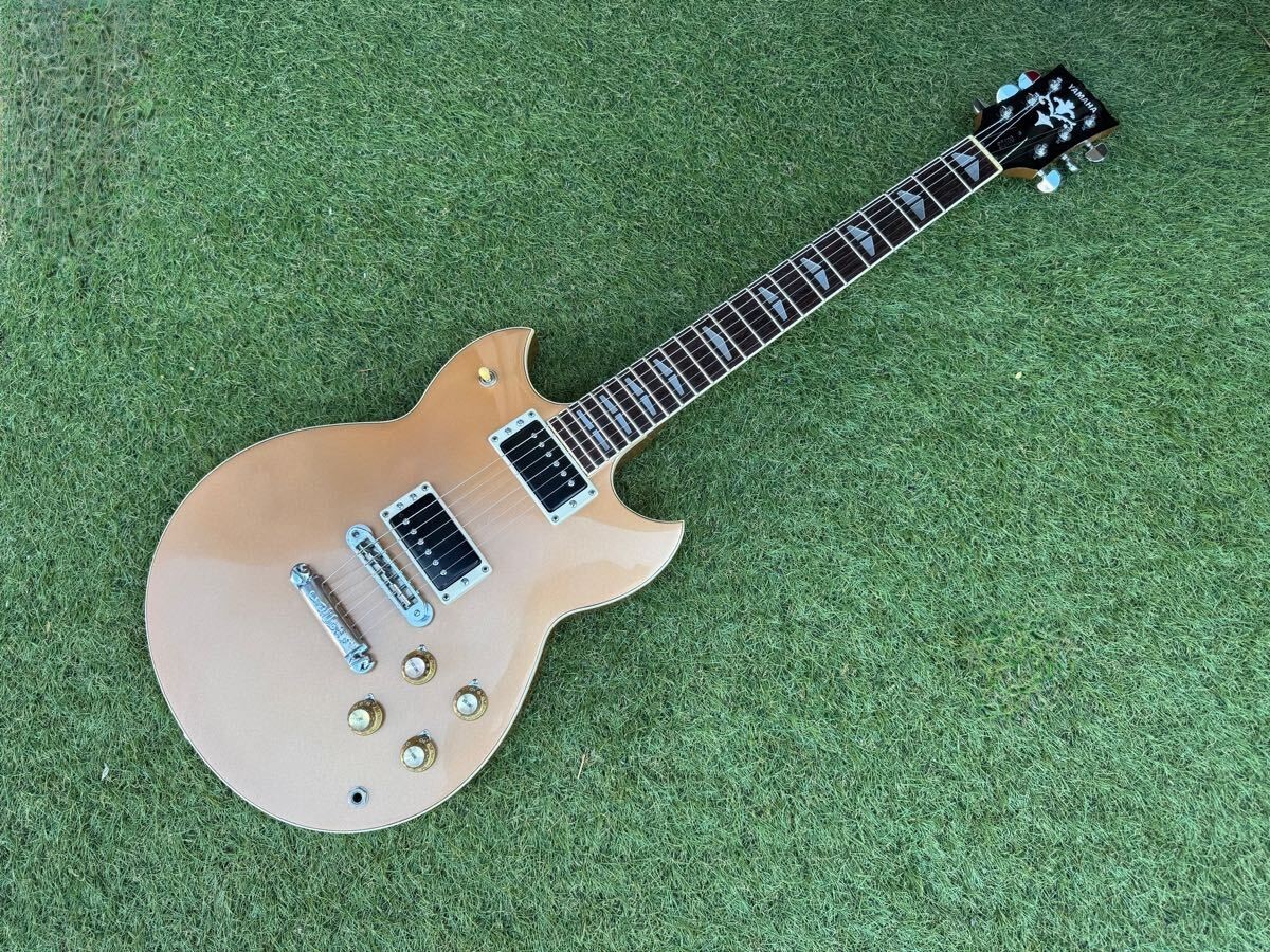 【貴重】YAMAHA SG800 Yamaha SG800 Blue Sparkle 1983 – Chicago Music Exchange