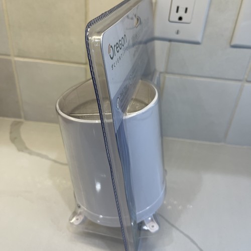 NEW Oregon Scientific Wireless White Rain Gauge Yard RainFall Tracker RGR382 - Picture 3 of 6