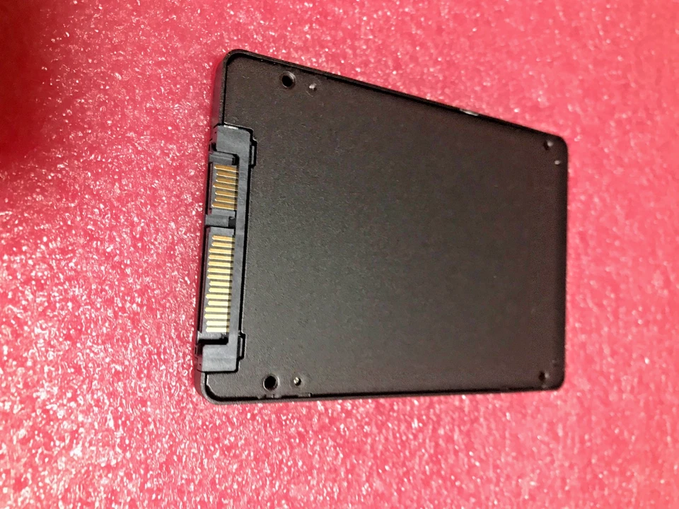 Seagate XA480LE10016 Nytro 1361 480GB SATA 6Gb/s 2.5inch internal SSD - Image 2 of 2