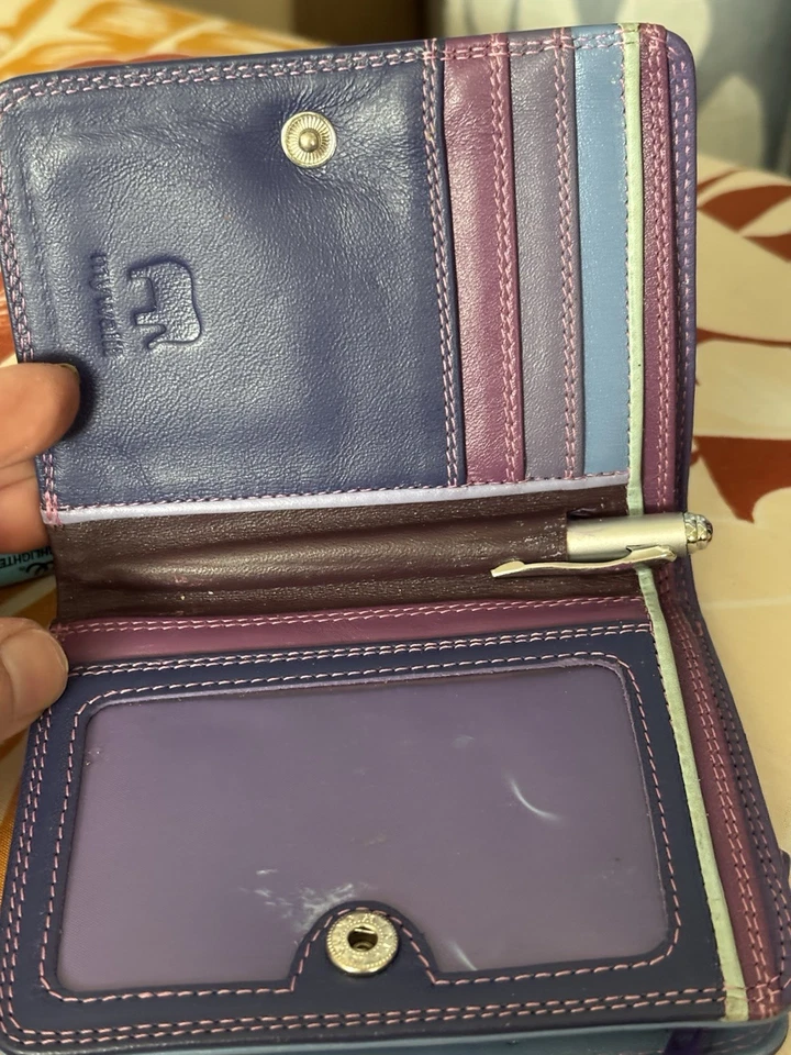 Cartera mediana de cuero Mywalit Foto 2 de 4