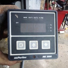 Danaher Controls Partlow MIC 2000 Model: 2111...