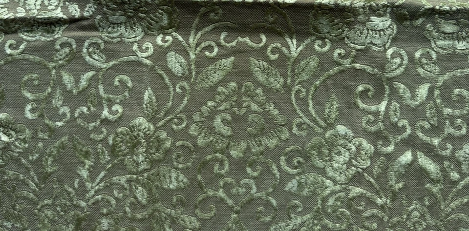 Lee Jofa Beaton Velvet  Germany Designer Fabric Remnant 24 x 24" - Image 2 of 3