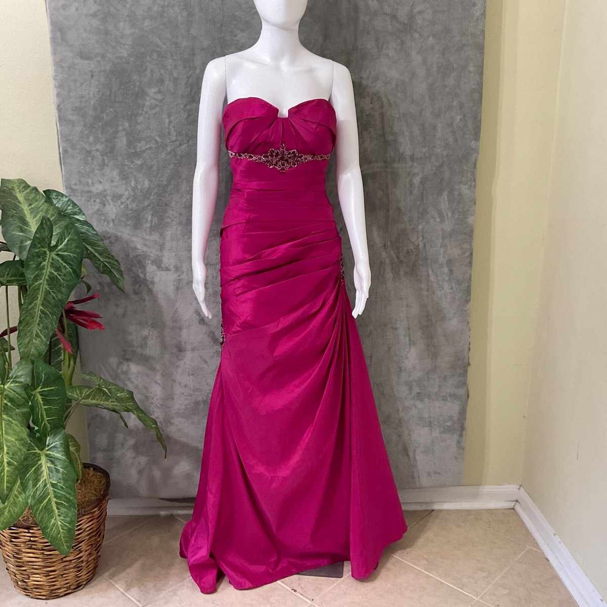 Flirt Maggie Sottero Formal Gown Women's 10 pink beaded Strapless Corset Back | eBay Flirt Maggie Sottero Formal Gown Women's 10 pink beaded Strapless Corset Back | eBay