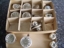 Baumschmuck ,älterer Karton mit 13 Reflexkugeln -NOSTALGIE!