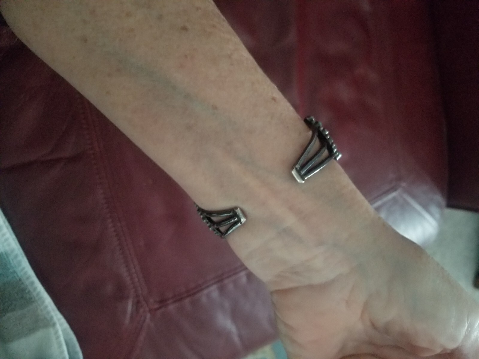 Vintage Zuni Turquoise cuff bracelet - image 5