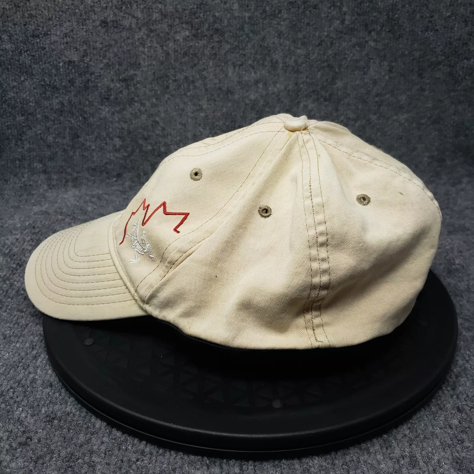 arcteryx baseball cap flex fit stretch embroidered canada 