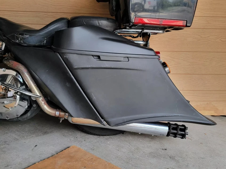 Cubiertas laterales estiradas Harley Davidson 7" para modelos 97-2008 FLH con bolsas 2014 Foto 3 de 3