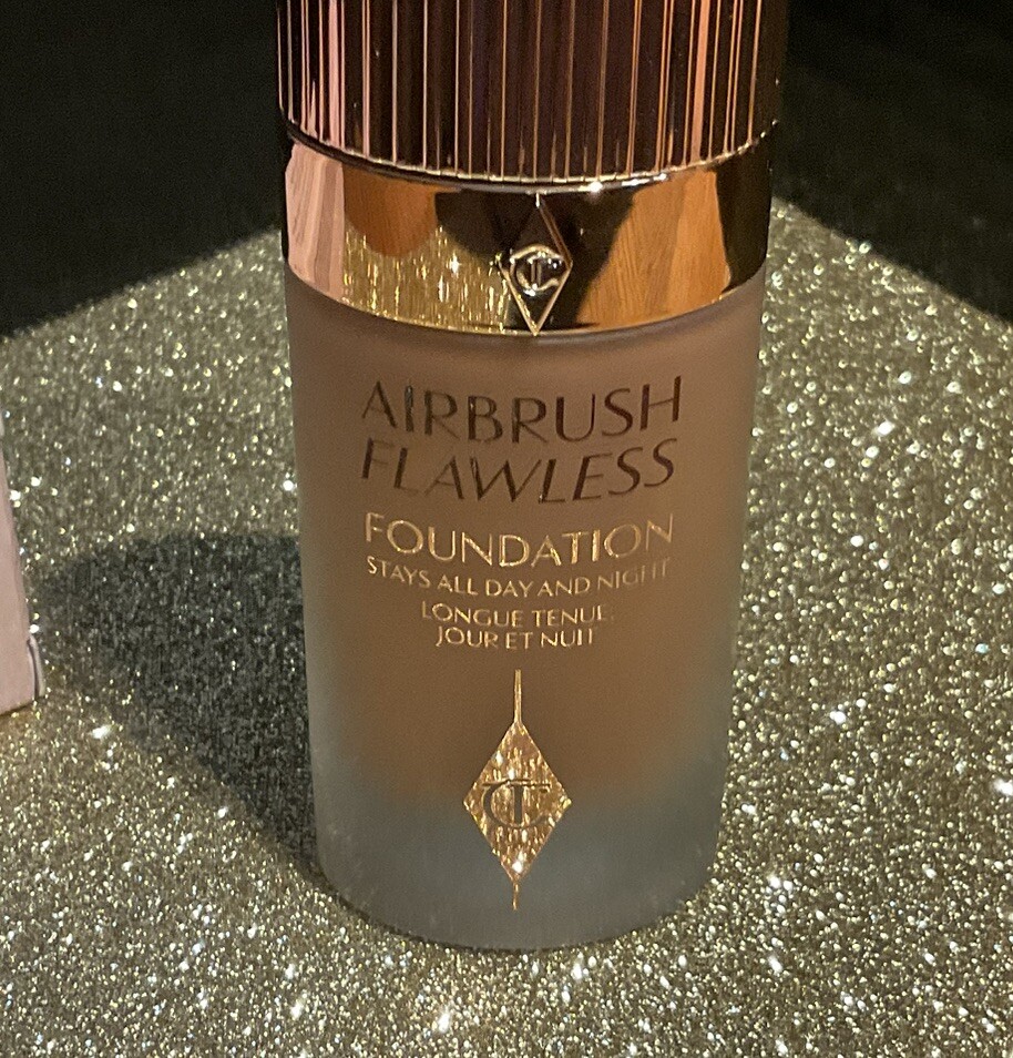 Charlotte Tilbury Airbrush Flawless Foundation 15 Neutral 1