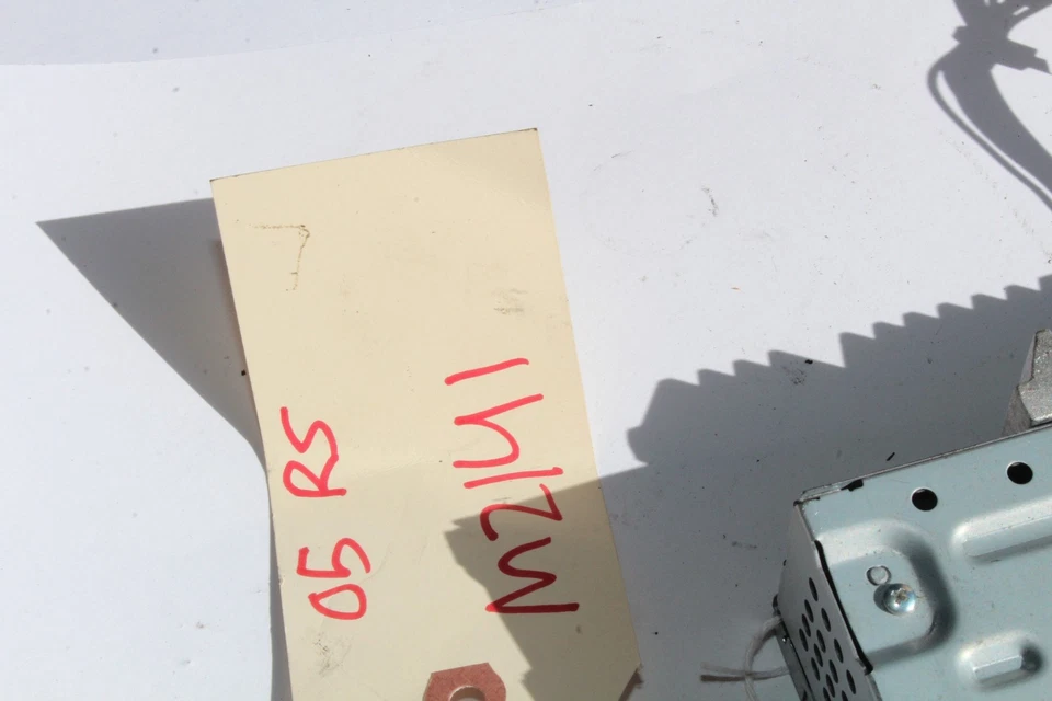 2005 SUBARU IMPREZA RS SEDAN PIONEER RADIO STEREO CD PLAYER M2141 - Image 2 of 4