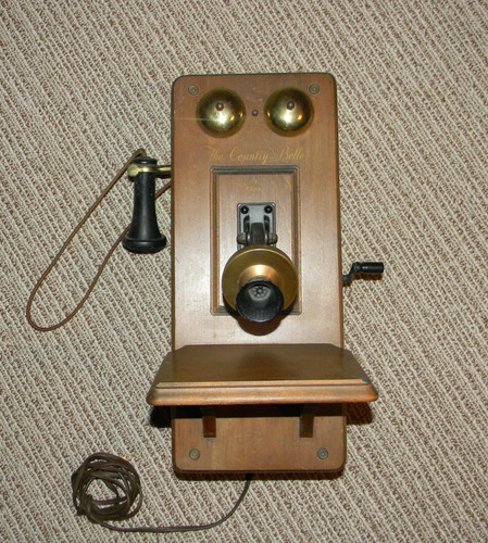 The Country Belle Guild Tube Radio 556 Receiver Telephone Tested Working Radio