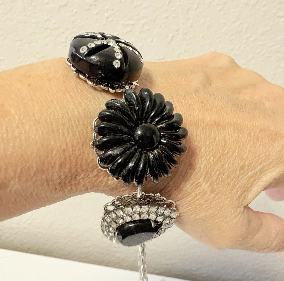 Vtg Retro Whimsygoth Black Clip Earring Charm Bracelet  Upcycled Grannycore J - Image 2 of 4