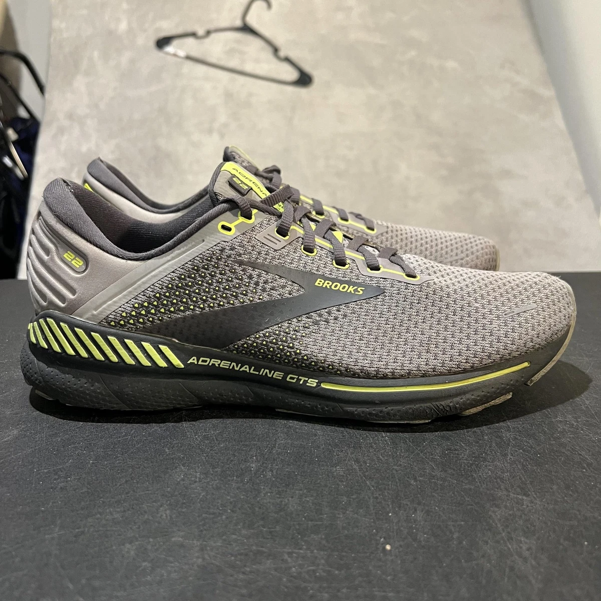 Brooks Adrenaline GTS 22 Gray Running Shoes 1103661D068 Stability - Mens 9 Amazon.com | Brooks Men main image 4