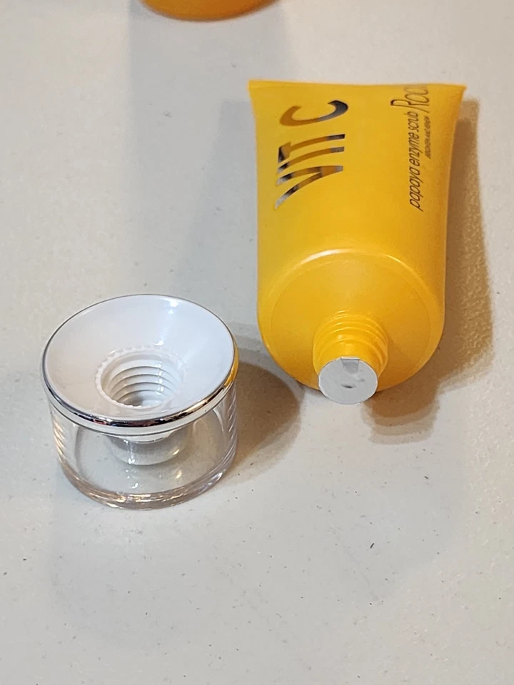 Limpiador iluminador Rodial Skincare Vit C y exfoliante enzimático de papaya tamaño completo nuevo Foto 3 de 3