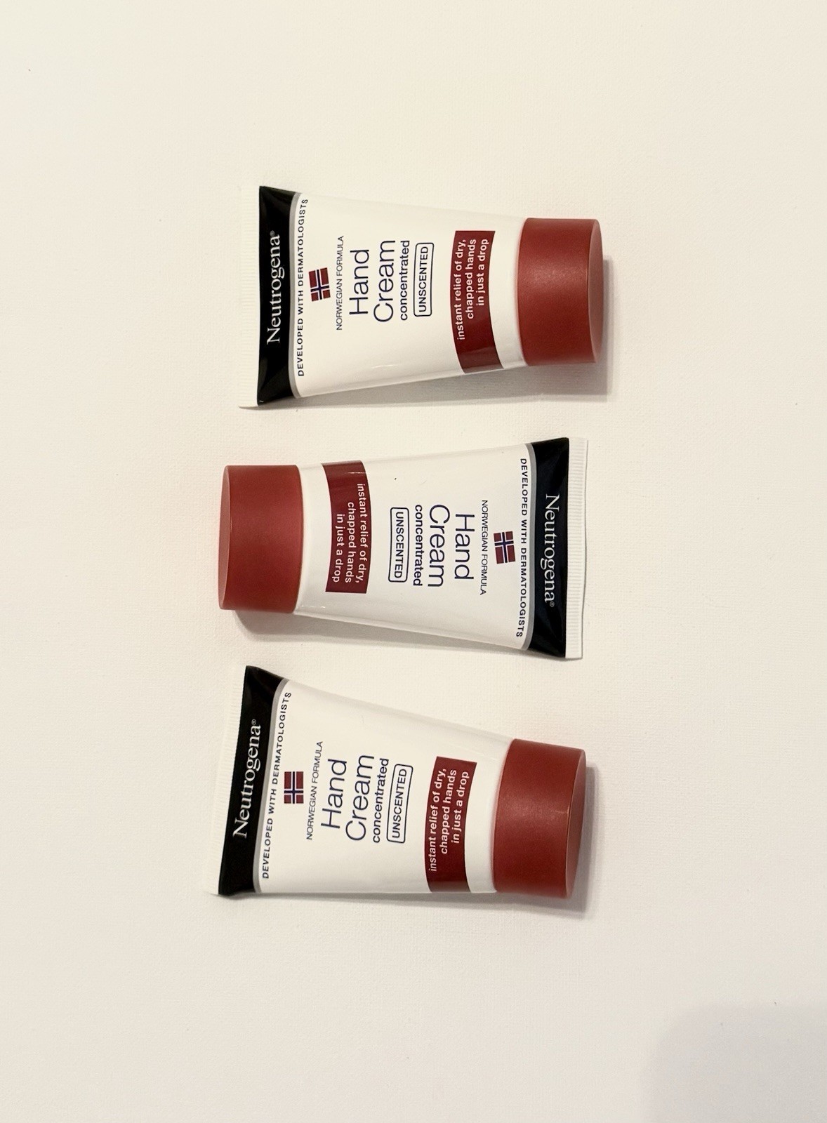 Neutrogena hand cream (unscented) 3 pack- dry skin, winter & fall moisturizer
