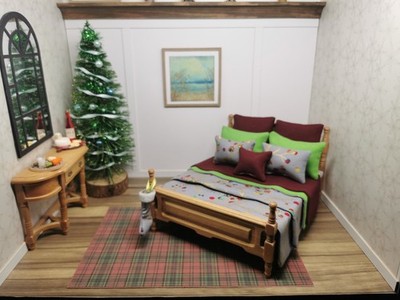 Dolls House Grey Bauble Christmas Double Bed Linen Set | 1:12th Scale