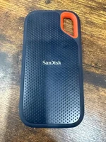 SanDisk Extreme Portable SSD 2TB SDSSDE61-2T00