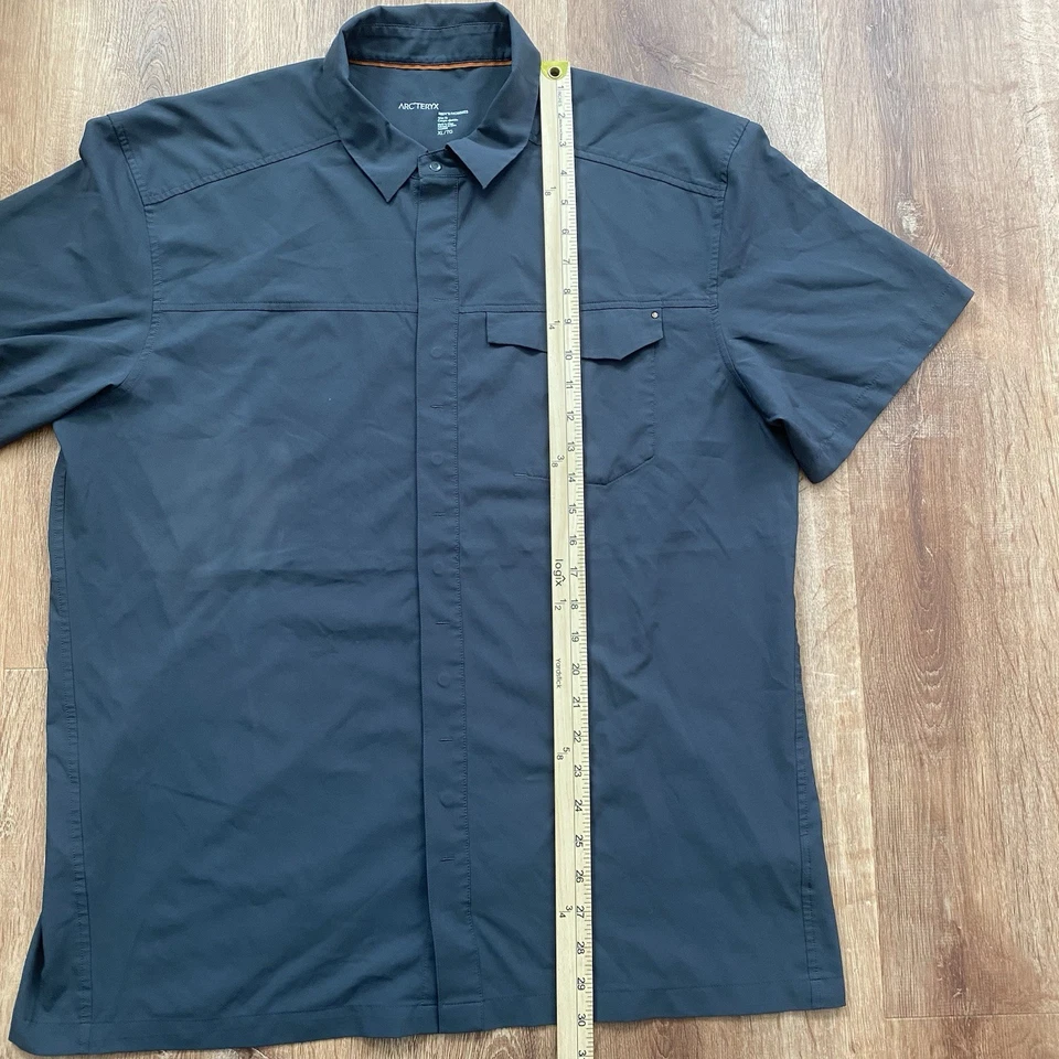 Arc'teryx Skyline Trim Fit Gray Snap Button Polo Short Sleeve Shirt Mens Sz XL - Image 2 of 4