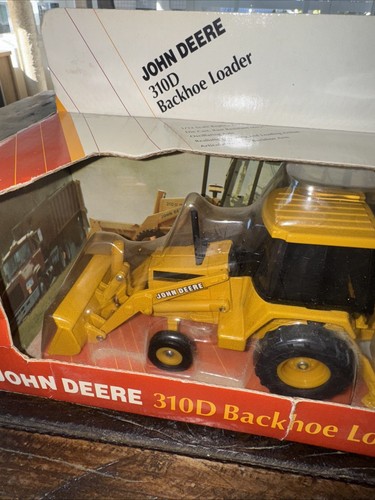 Ertl 1/32 John Deere 310D Backhoe Loader BRAND NEW IN BOX Vintage 1993 - Picture 2 of 6