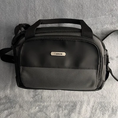 Canon Camera Deluxe Bag Digital Camera Medium Carrying Case Black - Image 1 of 4