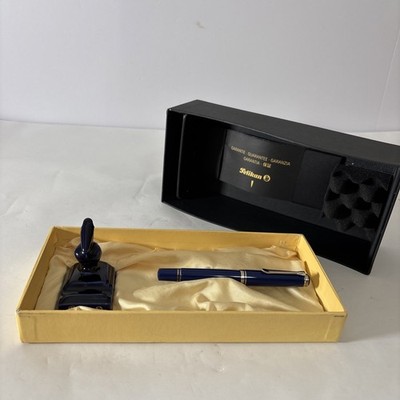 Pelikan Souveran M605 Blue 2-Chick Logo 14K F Nib-Boxed w/Ceramic Pelican Unused