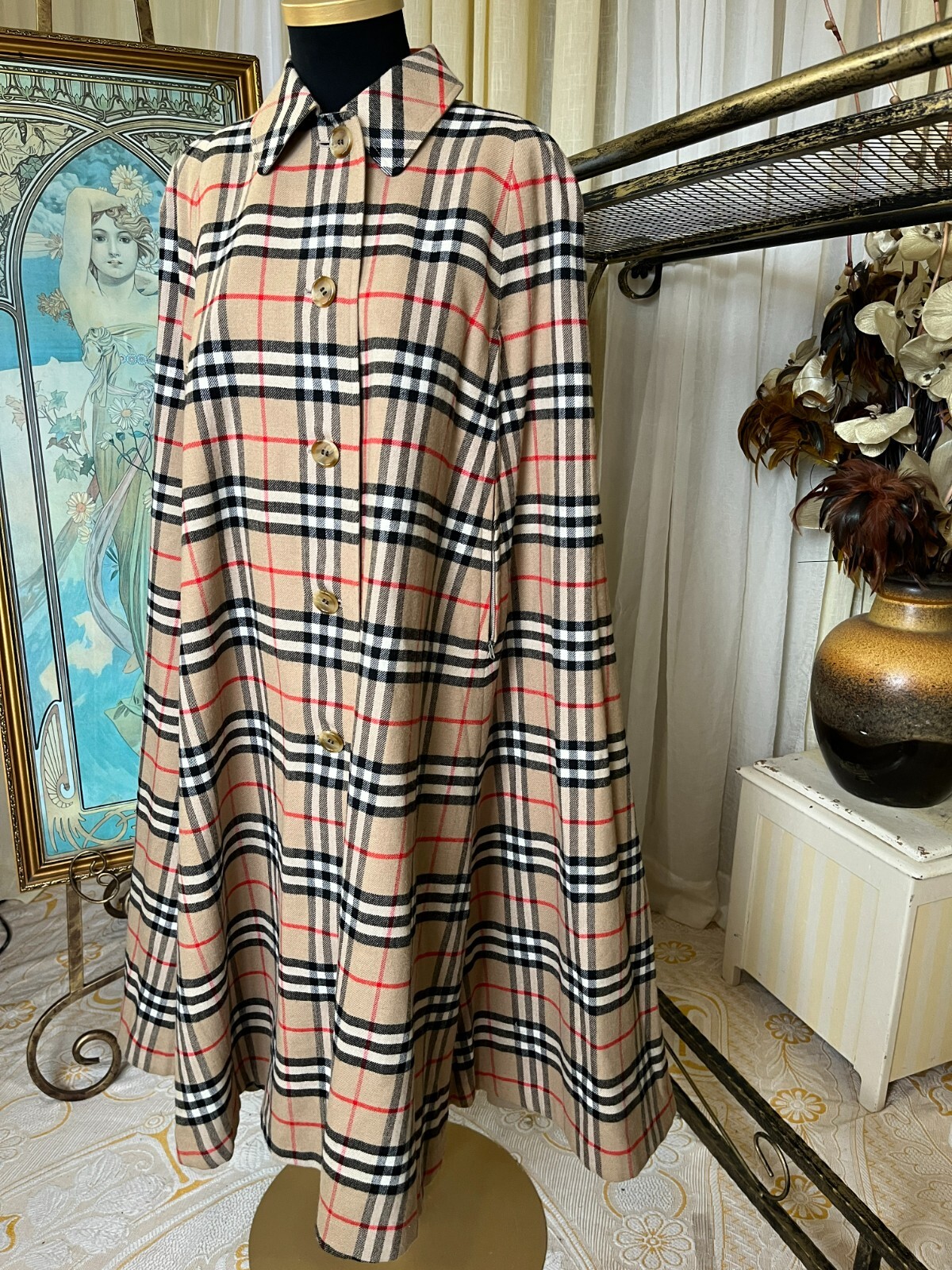 Vintage Burberry's Nova Check Reversible Cape Size S / M - 12 REG image 5