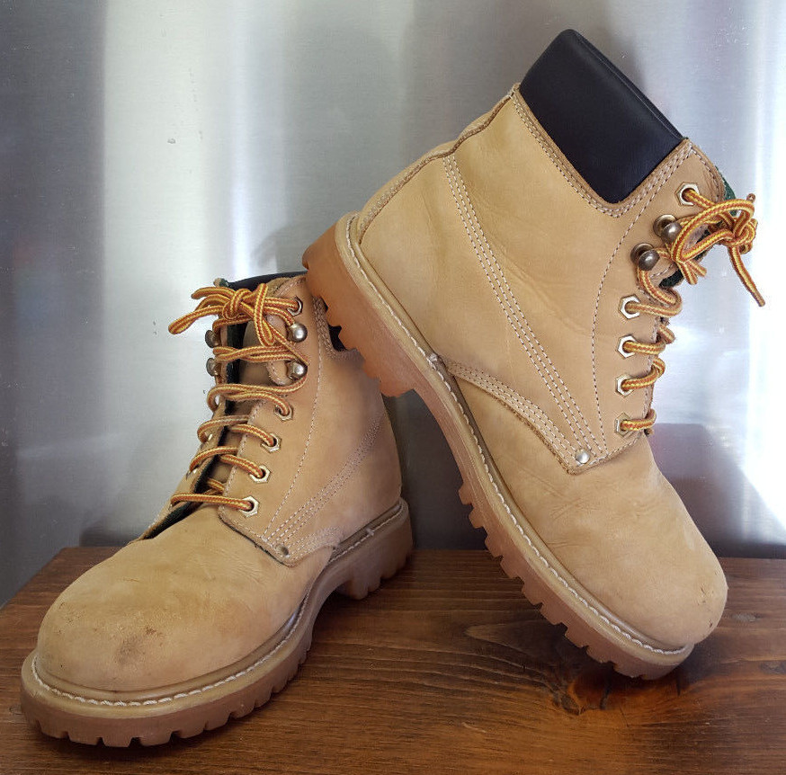 Bass - Men\'s Tan Work Boots - Durable Lace-Up Outdoor Boots (size 12) Vintage 70s 80s Work Boots GH Bass Outdoor Footwear 9 Hole  main image 4