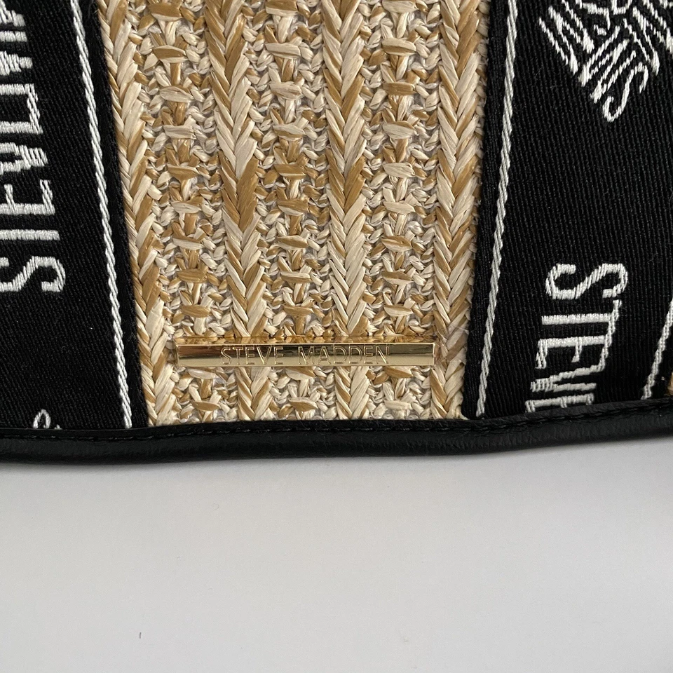 Bolsa tiracolo STEVE MADDEN feminina preta teia palha bolsa fone de ouvido - Imagem 2 de 4