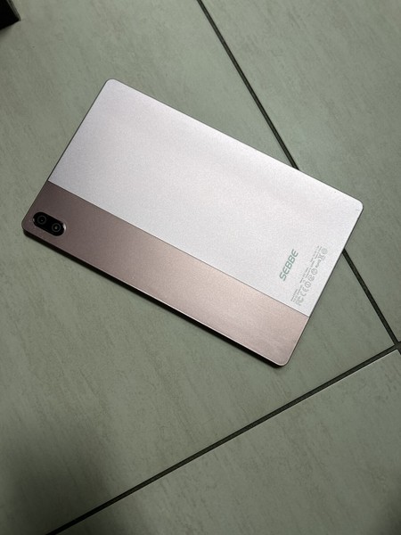 New listingandroid tablet - image 2