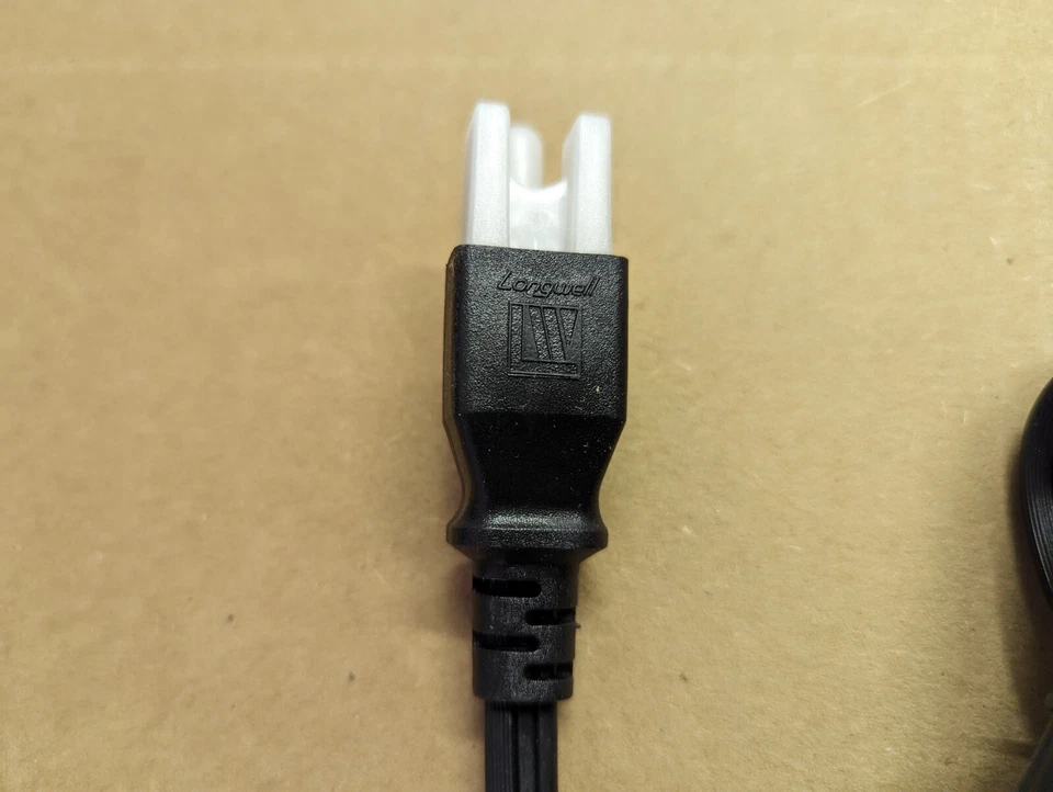 Clover-Leaf Grounded US Power Cable: 3 Foot, 3 Prong C5 Connector Cord Longwell - Image 4 of 4