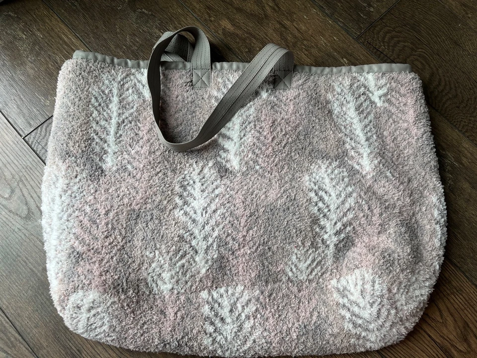 Barefoot Dreams CozyChic Tote Hand Bag Pewter Featherlight Model BDHCC1975 Foto 3 de 4