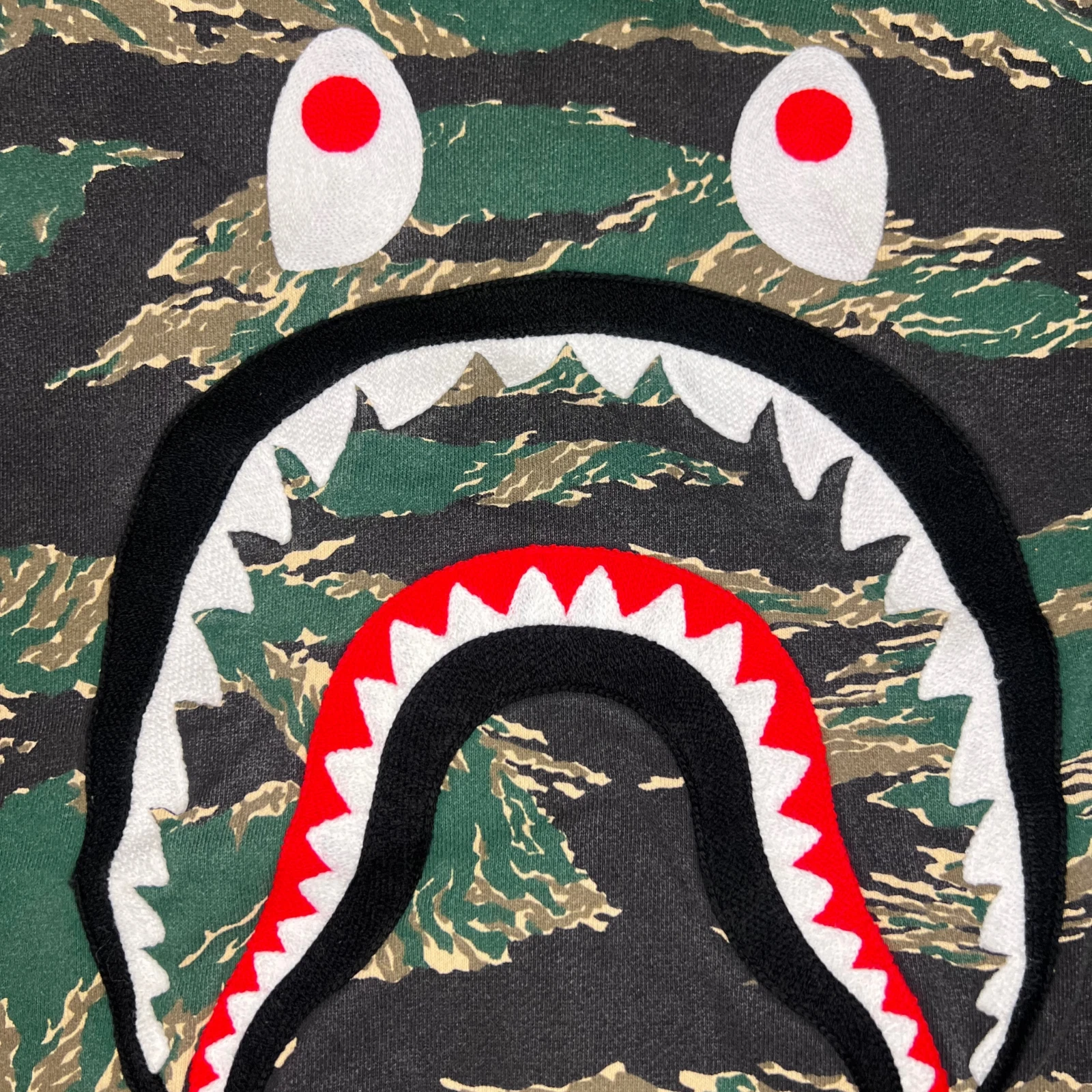 A BATHING APE (BAPE) Felpa con cappuccio full zip A Bathing Ape Tiger Camo M (si adatta a Small) verde buone condizioni