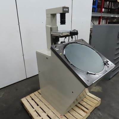 Mitutoyo 305-103A PV600A 24'' Profile Projector Optical Comparator 120V