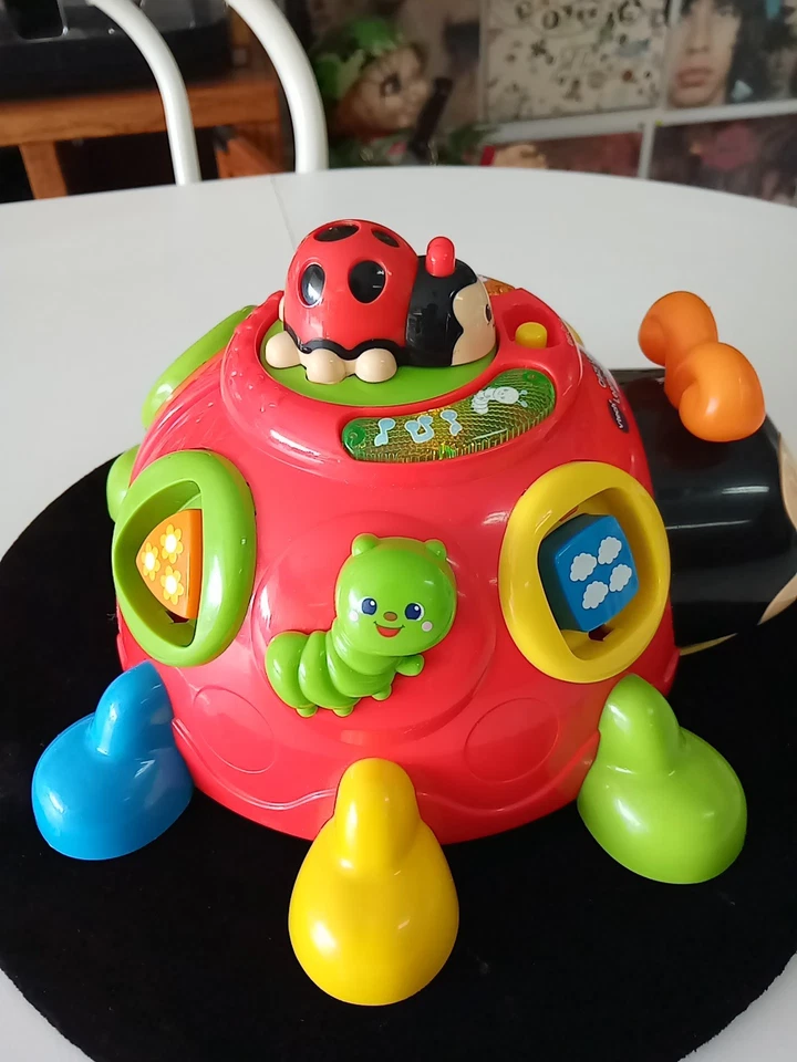 Brinquedo educativo VTech Crazy Legs Learning Bugs Lady Bug funciona luzes sons - Imagem 4 de 4
