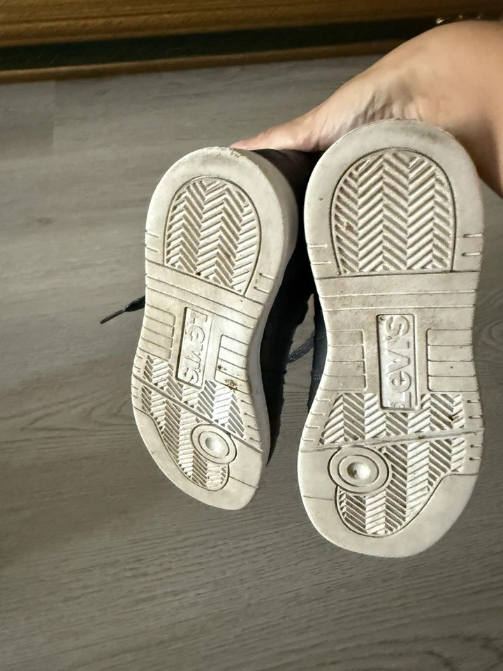 Nuevo Levi’s Azul Medio Top Tenis Zapatos Niños Talla 13 Cordones Atletismo Informal Foto 4 de 4