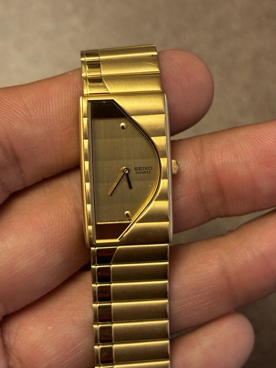 Rare Retro Seiko 2P20-5J99 Half Moon Gold Color Analog