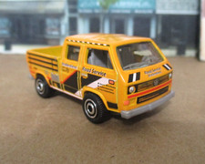Matchbox Volkswagen Transporter Crew Cab Road Service 1/64 scale diecast