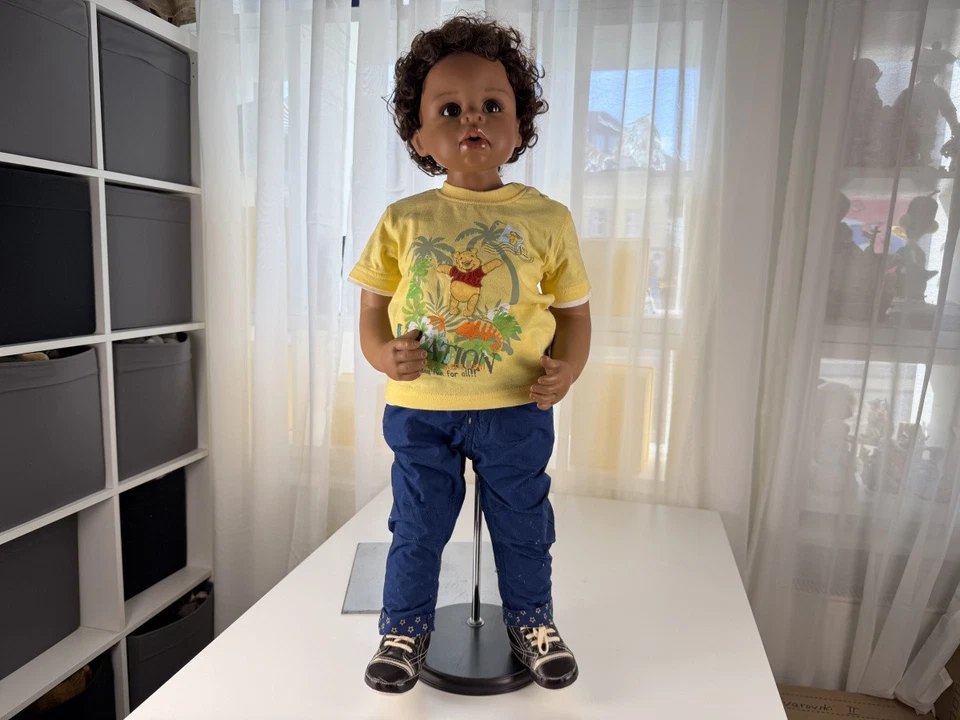 Künstlerpuppe Puppe Monika Levenig Vinyl Puppe 74 cm. Top Zustand siehe Fotos 