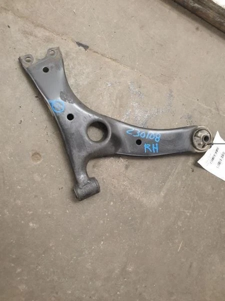 00-05 MONTAJE BRAZO CONTROL INFERIOR DELANTERO LADO PASAJERO TOYOTA CELICA GT Foto 4 de 4