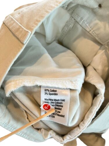 Kim Rogers Women’s NEW with TAGS Size 6 Chino Shorts Flat Front Shorts LT Tan - Picture 3 of 5