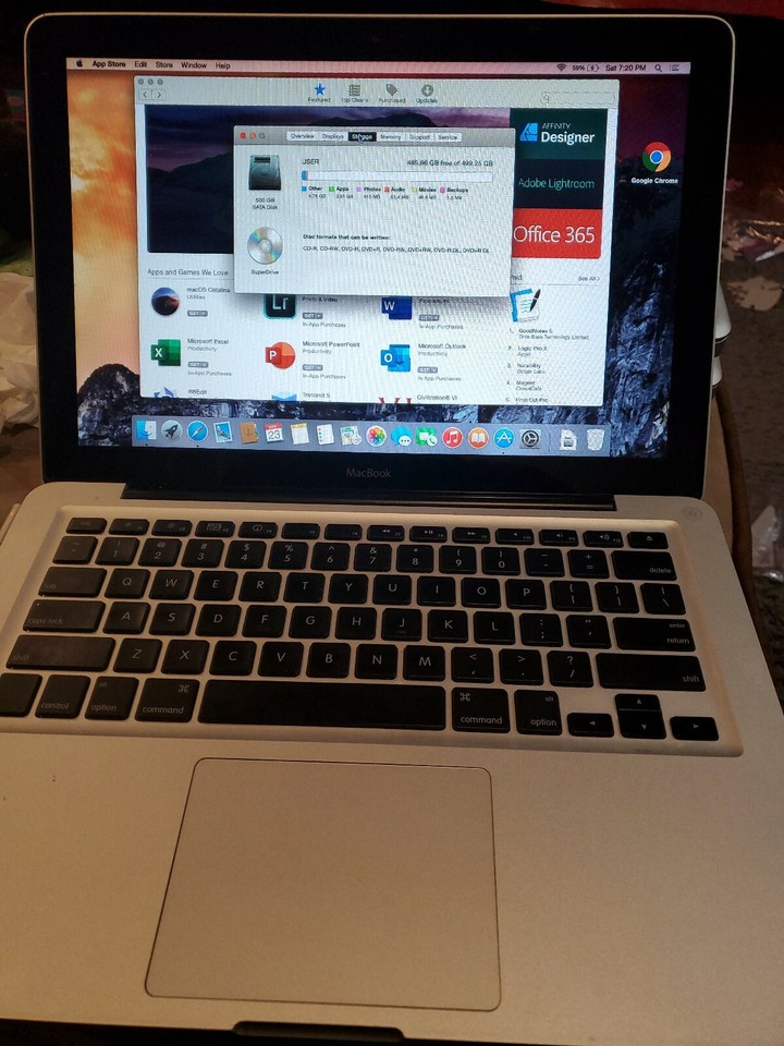 Apple MacBook Pro (13-inch, Late 2008) Core 2 Duo | 4GB | 500GB HDD.