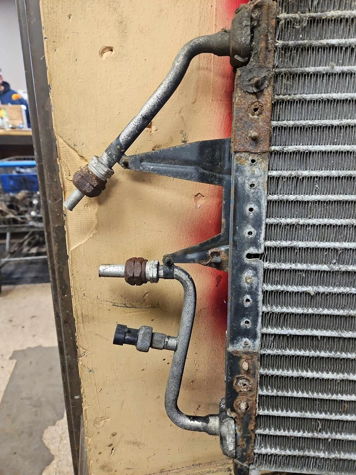 94-95 SUBURBAN 1500 2500 CHEVY PICKUP 1500 2500 TAHOE GMC YUKON конденсатор OEM - Изображение 2 из 4