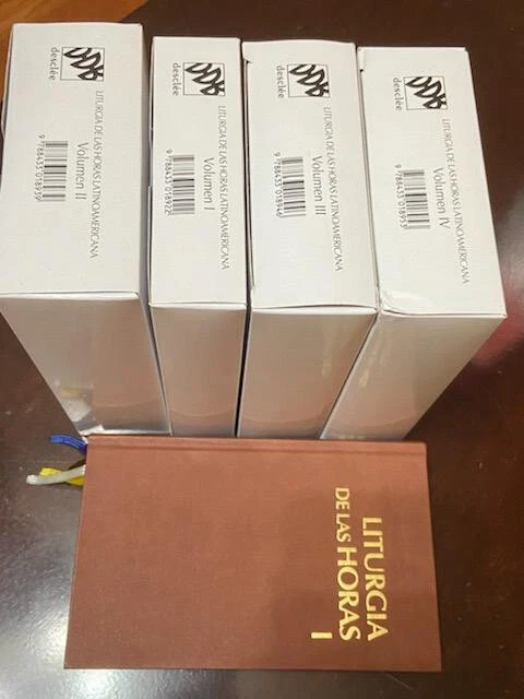Liturgia de las Horas para América Latina. 4 vols. 8th edición y año de 2022 - Image 3 of 3
