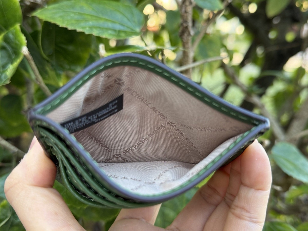 ベルルッティ　ケース　ブナ　コンパクトウォレット　カリグラフィ　グリーン MICHAEL KORS JET SET TRAVEL CARD HOLDER LEATHER WALLET FERN GREEN