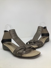 The FLEXX Shoes Womens 9 Band Together Saffio...