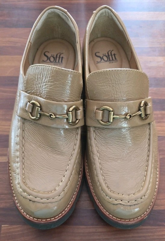 Eurosoft Sofft Womens Tan  Loafers Size 8.5  Comfort Work Slip On Office Shoes