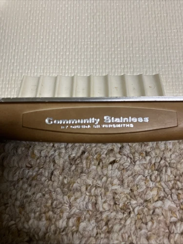 Vintage Community/ Oneida silver Wood Flatware Case 17" long - Picture 2 of 5