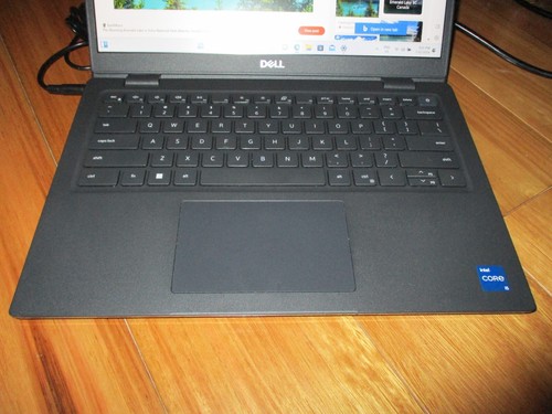 Dell Latitude 3420 14" FHD Laptop, i5-1135G7, 8GB RAM, 256GB, Windows 11 Pro - Picture 3 of 8
