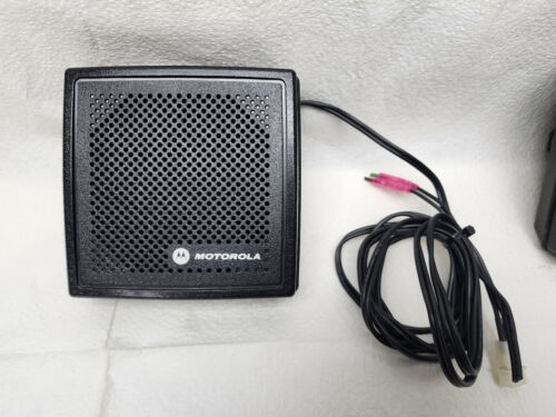 Quantity of 3 Motorola HSN4032A/HSN4031B Speakers XTL5000 APX - Picture 4 of 9